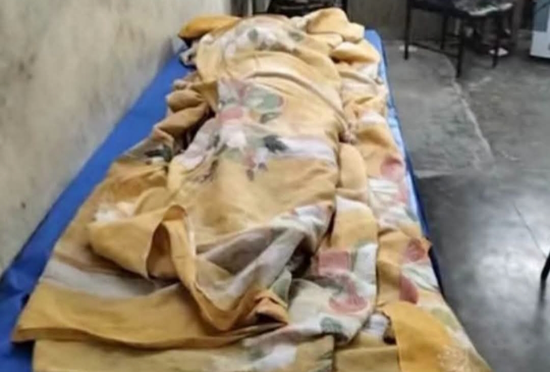 বরগুনার বামনায় নিখোঁজের কয়েক ঘণ্টা পর লেবুগাছের নিচে ৪ বছরের শিশুর মরদেহ উদ্ধার।